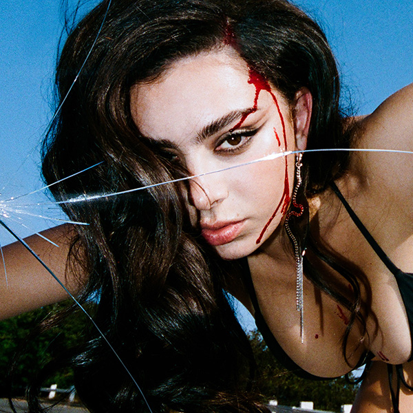 Charli XCX - Crash